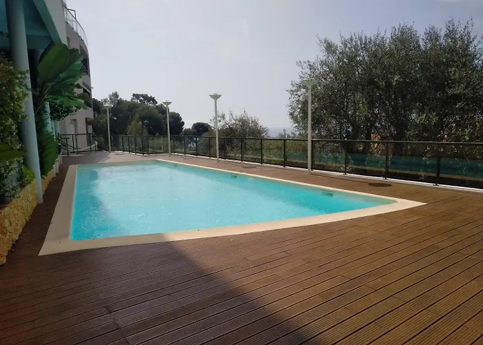 Beautiful With Pool Near Monaco