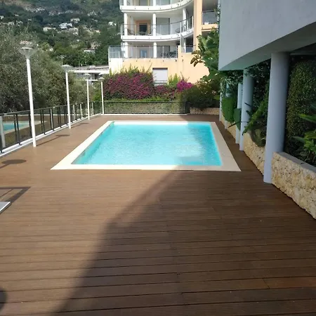 Beautiful With Pool Near Monaco בית נופש
